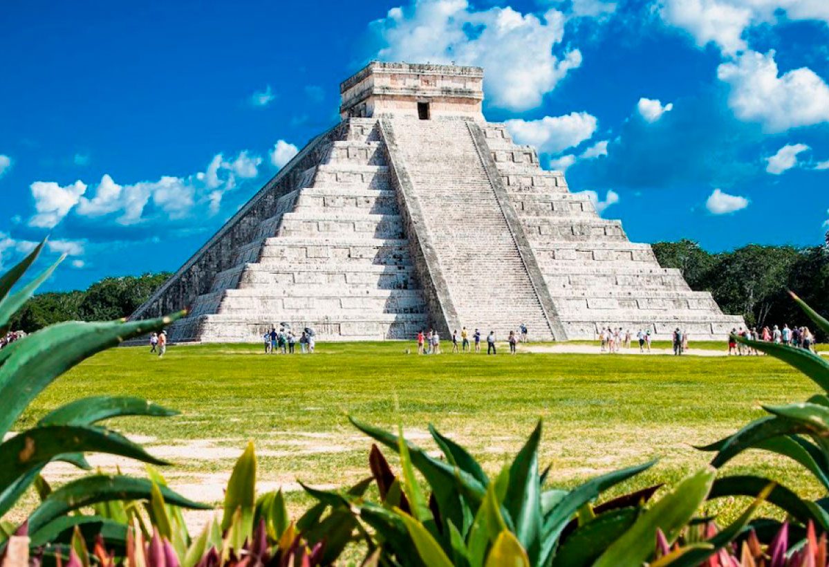 Puerto Fino - Discovering the Magic of Chichén Itzá: A Journey to Maya History